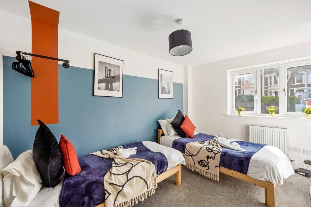 Lovely Gem - Sleeps 22
