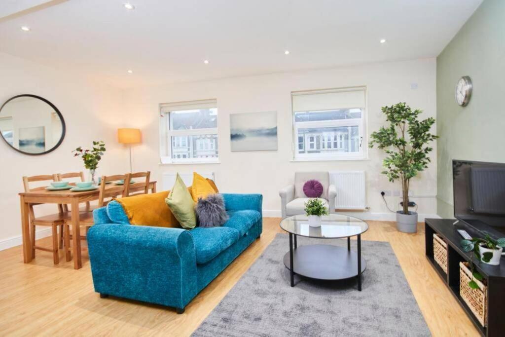 Lovely Gem - Sleeps 22