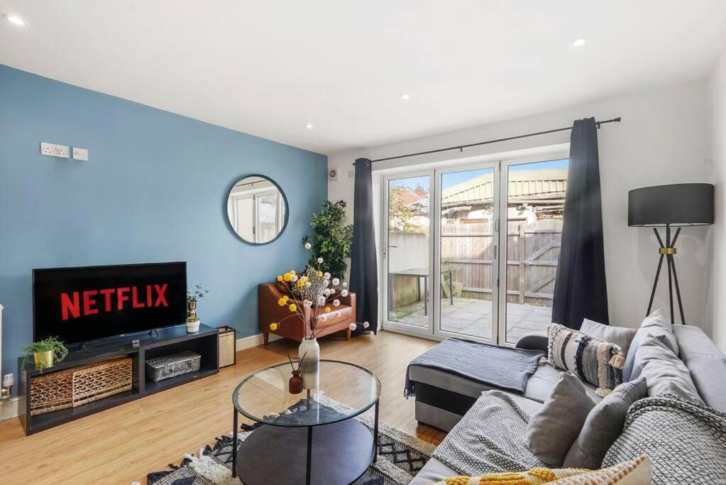 Lovely Gem - Sleeps 22