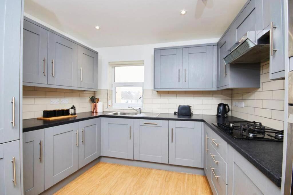 Lovely Gem - Sleeps 22